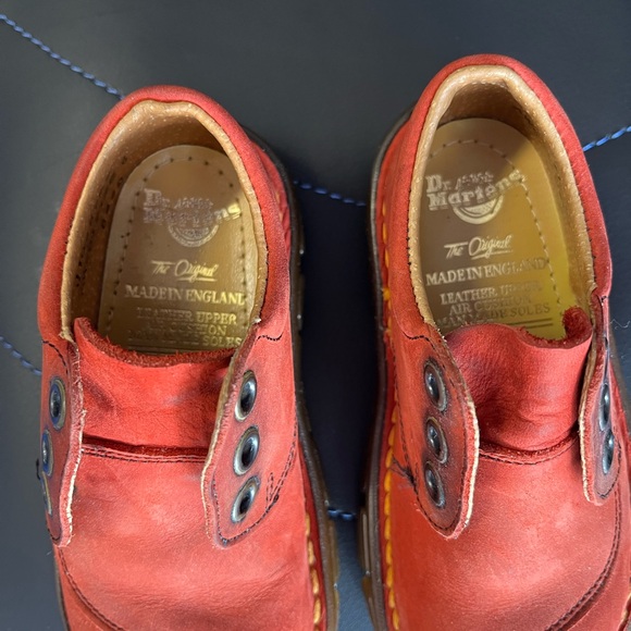 Dr. Marten’s Air Wair kids shoes size 6 burnt red suede - Picture 5 of 6